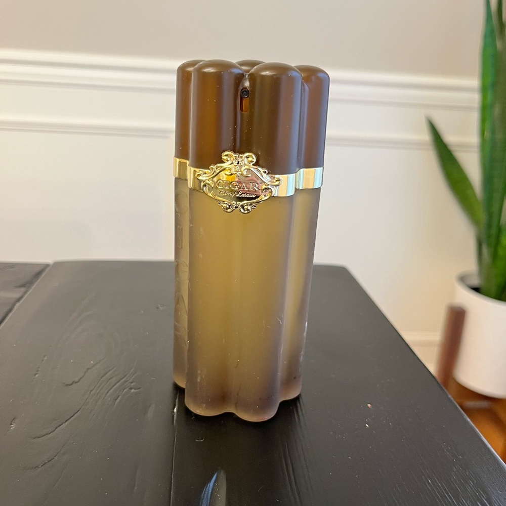 Cigar cologne